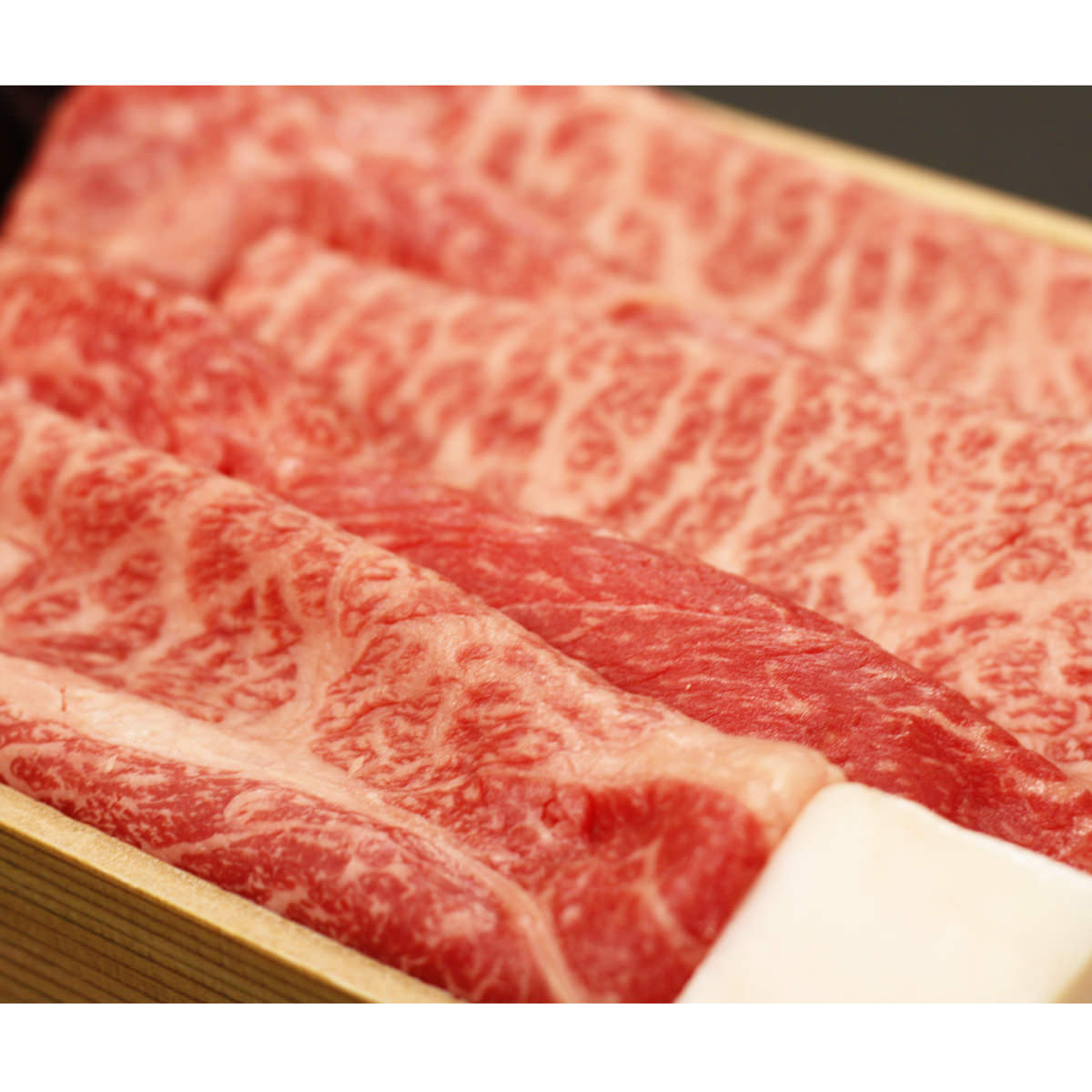 メール便なら送料無料 楽天市場 国産 黒毛和牛 肩 肩ロース すき焼 600g 牛肉 スライス すき焼き用牛肉 すき焼き肉 贅沢 グルメ 肉 日本橋 和牛専門店 日山 産直お取り寄せニッポンセレクト 最新人気 Lexusoman Com