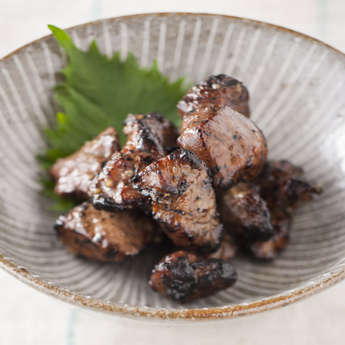 好評 おつまみ 炭火焼き 和風惣菜 ご飯のお供 惣菜 熊本 馬肉の炭火焼き2個セット 炭火焼 おかず 熊本名物 肉料理 馬肉 桜肉 精肉・肉加工品