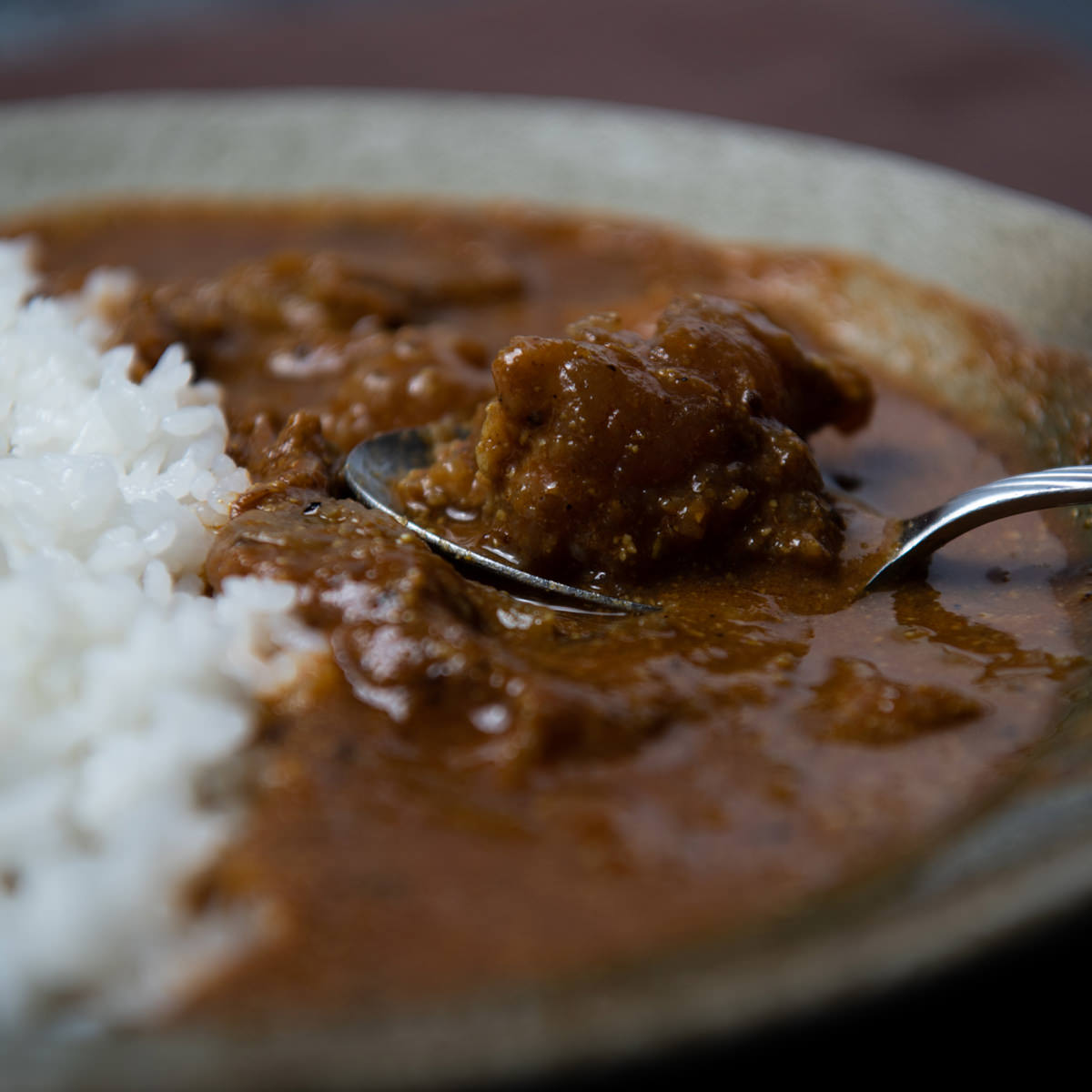 市場 煮込み牛すじカリー カレー 牛すじ 簡単調理 ビーフ ビーフカレー 温めるだけ 10個セット 北海道産 惣菜