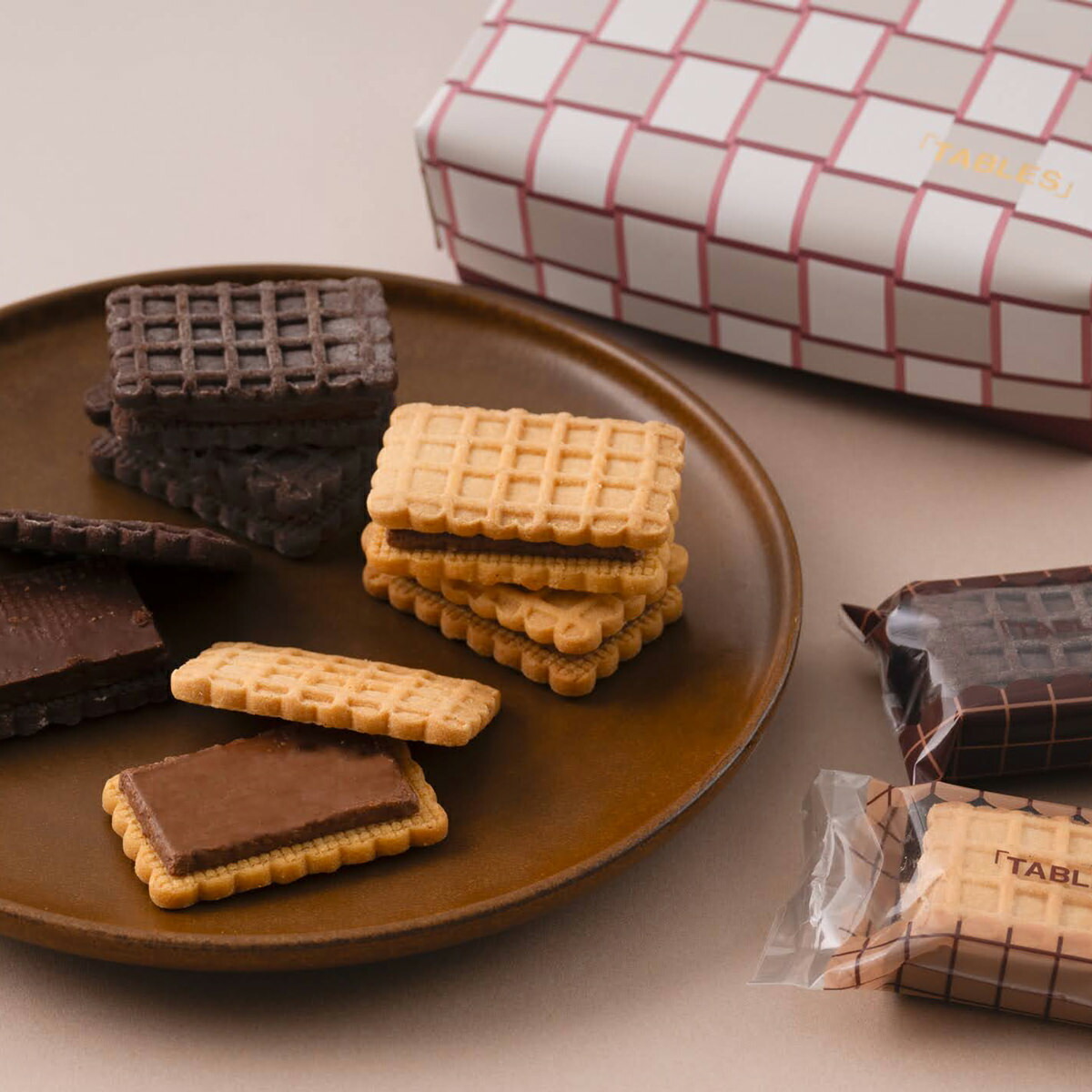 楽天市場】カフェ TABLES サブレサンド プラリネ キャラメルショコラ