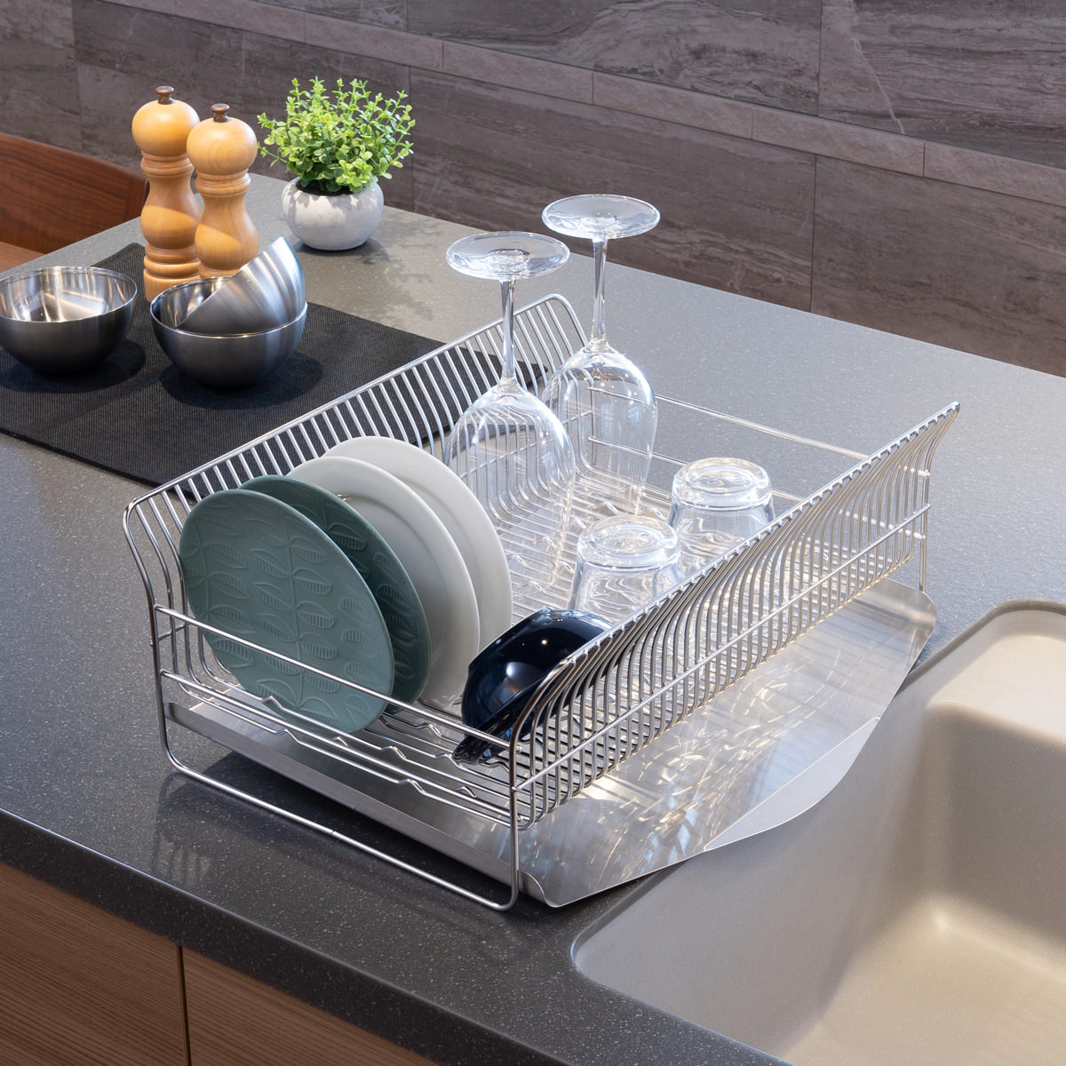 楽天市場】水切りラック 縦置きタイプ シルバー 台所用品 水切りかご