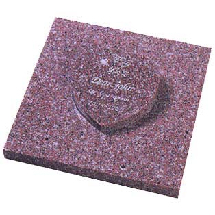 【ペット用仏具】 ペットのお墓 ハートメモリアルプレート 赤御影（ピンク） 【代金引換・後払い決済不可】 【送料無料(北海道.沖縄.離島を除く)】