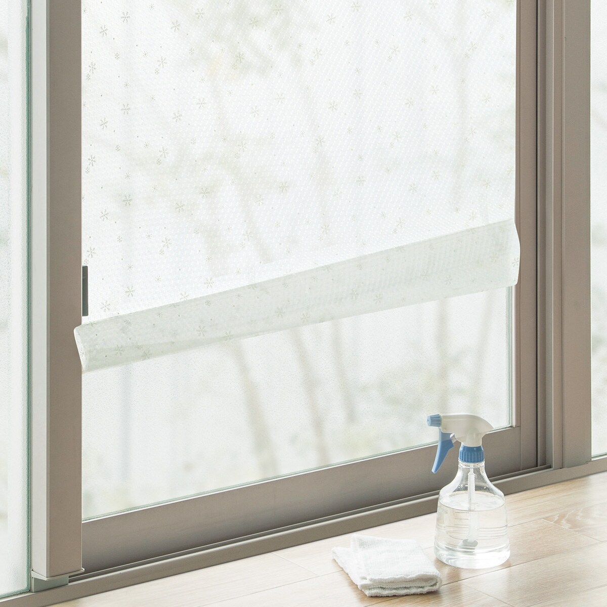 楽天市場】そのまま貼れる断熱・結露抑制 窓シート(WF3 90X180 2P