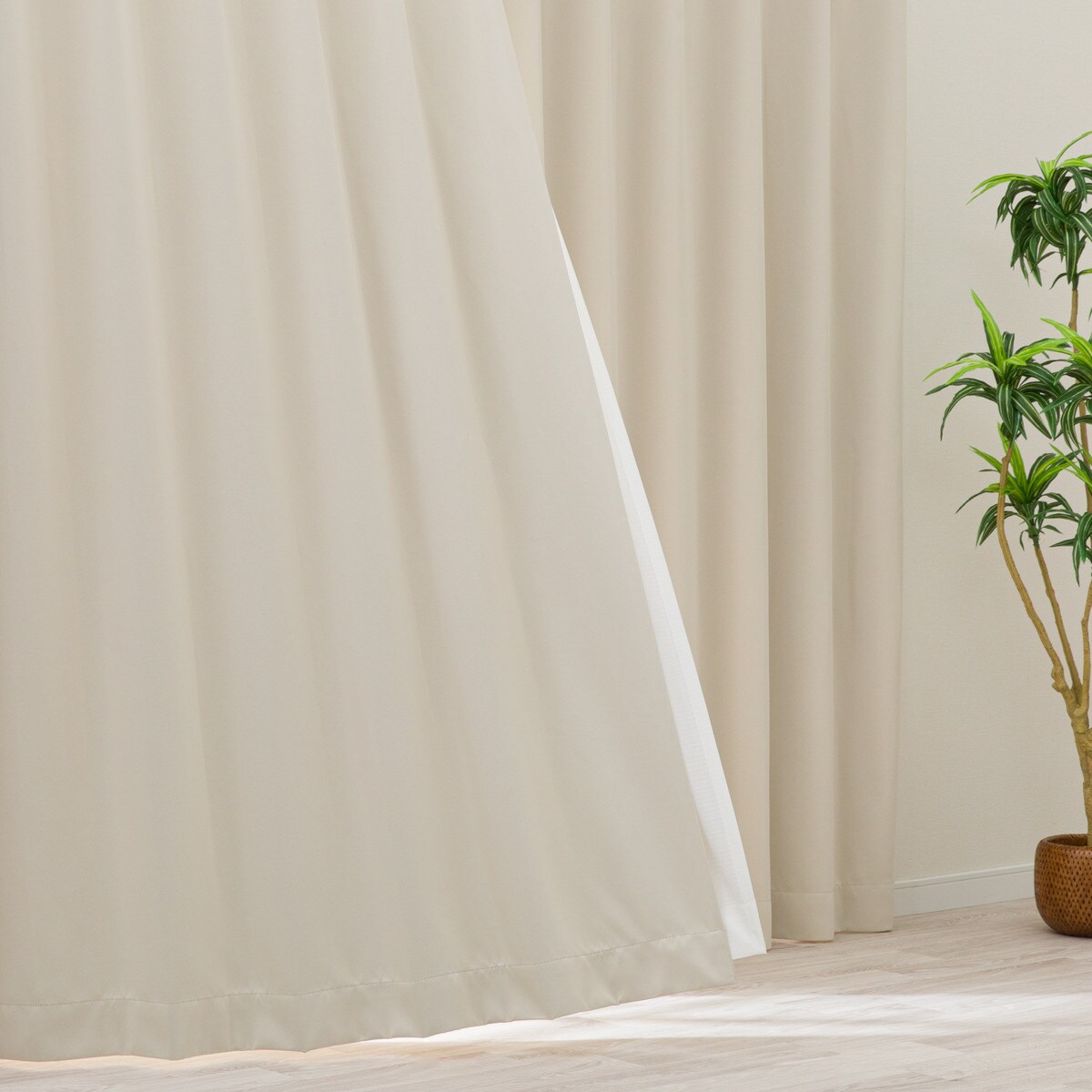 【防炎仕掛ける】4枚仕掛ける窓かけ 遮光1級・遮熱・保温・昼遮像・UVとり捨てる (CRM-03) 【製造業者直送・貨物輸送無料】 ニトリ