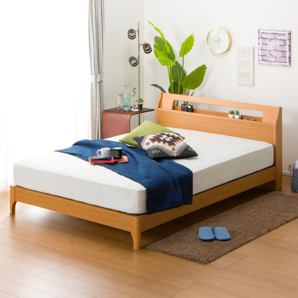 選べる16バリエーションのお掃除のしやすい脚付きフレーム ヘッドボード4タイプ 配送員設置 Sキャビ 5年保証 ニトリ ニトリ 4サイズからお選び頂けます 配送員設置 ニトリ レッグ ベッド 幅142cm ベッドフレーム D