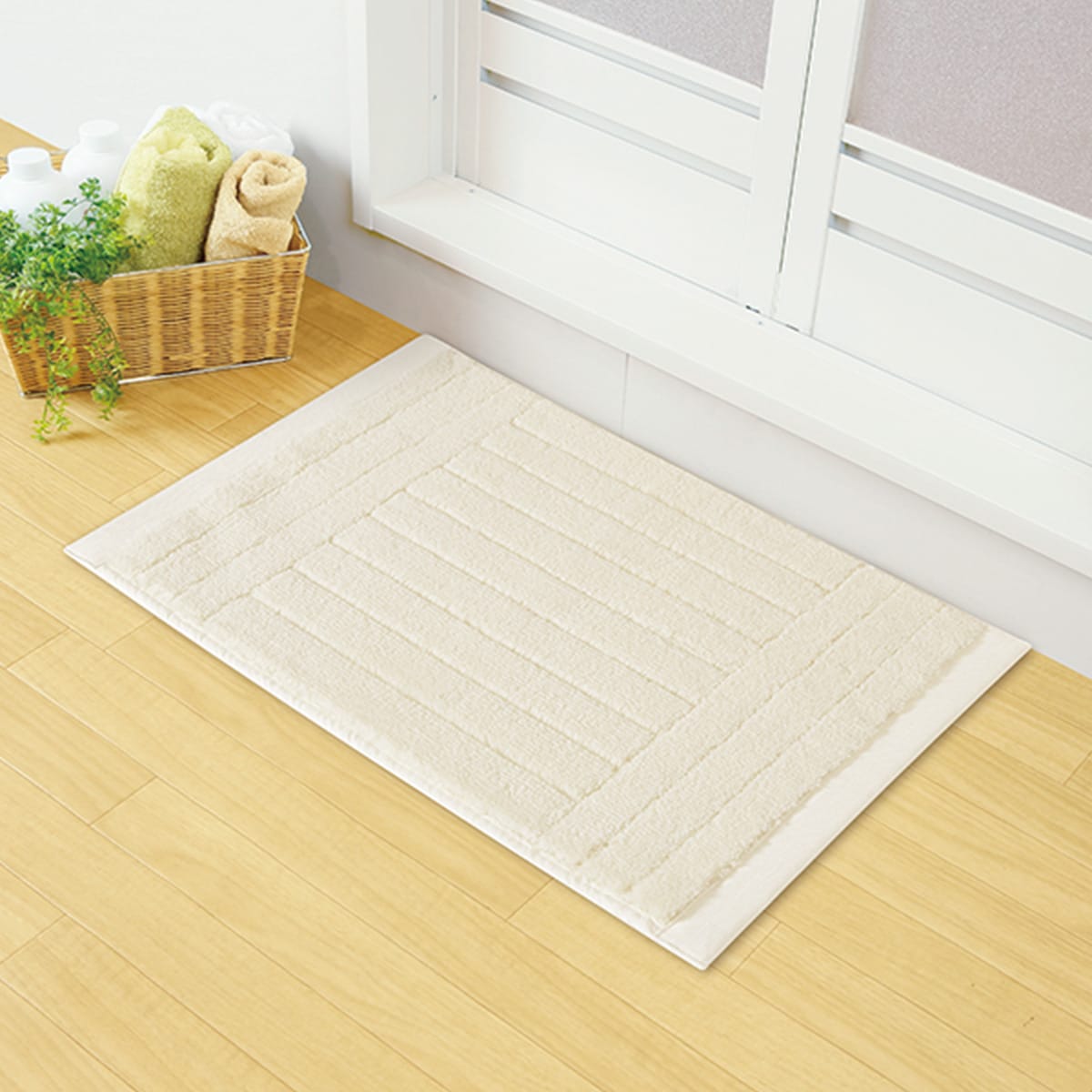 楽天市場 吸水速乾 バスマット アクア Iv 45x65 ニトリ 玄関先迄納品 合計金額円以上送料無料対象商品 ニトリ