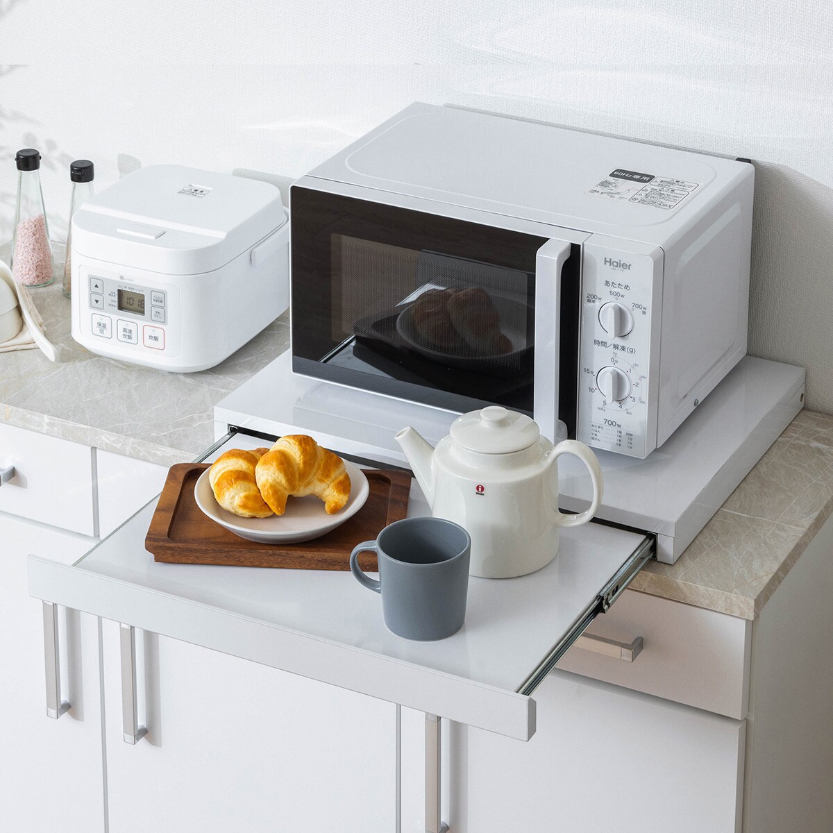 楽天市場】家事効率をアップするレンジ下引き出し&スライドテーブル