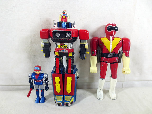 楽天市場】新品 トミー 恐竜戦隊コセイドン ファイタスI・II号 合体