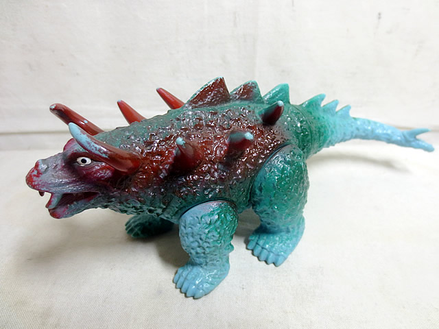 グドン　ソフビ 楽天市場】ソフビ 怪獣43 グドン (ウルトラ怪獣シリーズ)【新品