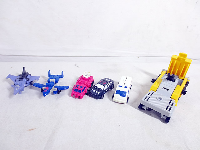 美品 トランスフォーマー マイクロ御師匠さん エアストライクパトロール レスキュー見まわる 仕掛ける