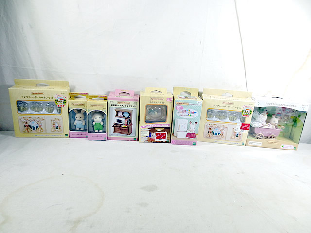 【​限​定​販​売​】 楽天市場】新品 エポック社 シルバニアファミリー 食器棚 電話台 シルバニアファミリー