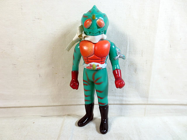 RAH ニューオメガ　アマゾンアルファ　仮面ライダーアマゾンズ　メディコムトイ RAH 仮面ライダーアマゾンズ ニューオメガ 1/6 メディコムトイ - メルカリ