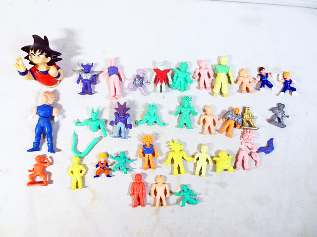 楽天市場】消しゴム フィギュア ボンバーマン 仮面ライダー