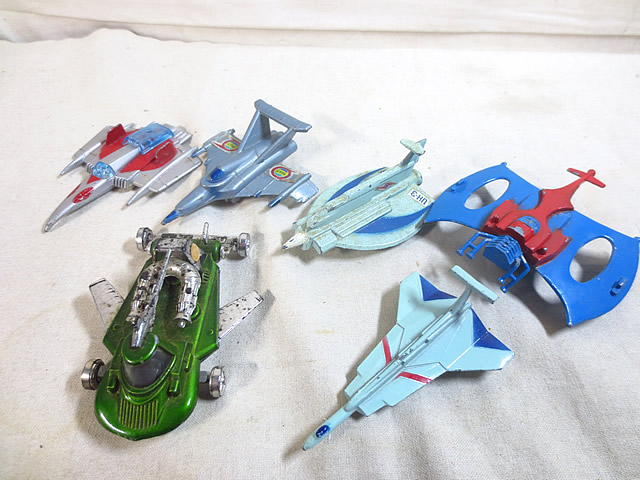 美品 永大手持ち部分 超アロイ サンダーバード ウルトラマン せめぎ合う機 仕掛ける
