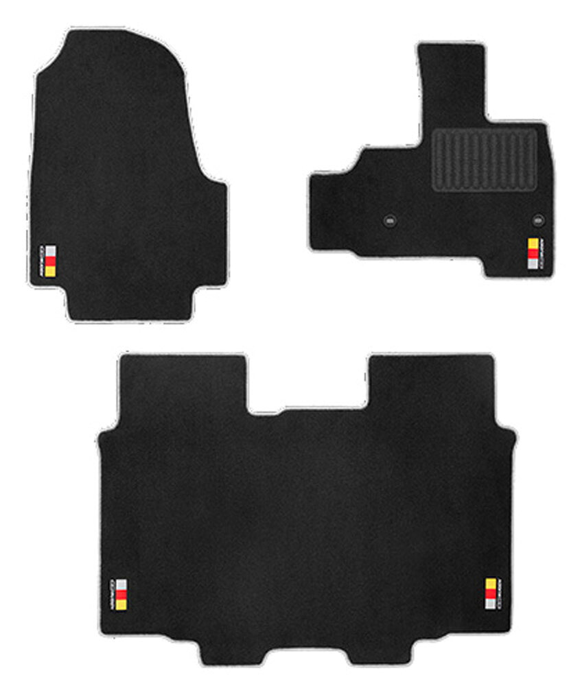 無限 フロアマット N-BOX / N-BOX CUSTOM JF5-100 / JF6-100 2023年10月～ 1台分セット ブラック&times;シルバー 08P15XNVK0S0SV｜NMTカスタムパーツ屋