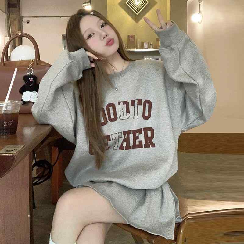 レディース 秋冬 レトロ アメリカン スウェット トップス ルーズ 長袖 クルーネック 中長丈 プリーツ ミニスカート セット カジュアル 普段使い ビッグシルエット 暖か素材