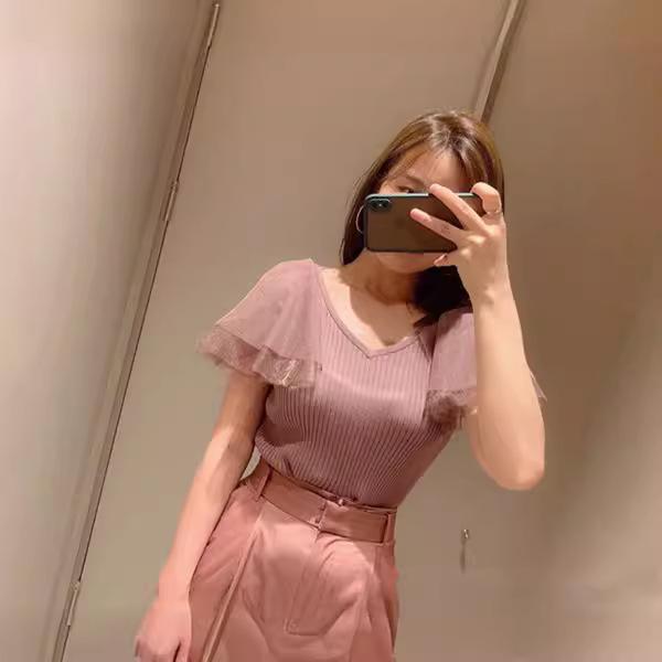 ニットトップス レディース Vのど首 フラウンス袖 シフォン 薄っぺら 肋材 編み 愛くるしげ 風 秋 心地よい 軽さ 伸縮性 普段使い