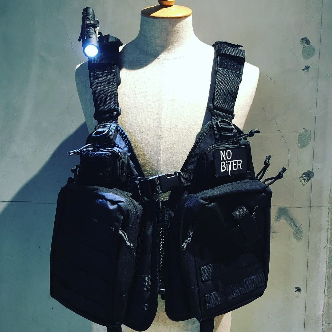 SUBROC サブロック NOBiTER ノーバイター Wネーム コラボレーションV-ONE VEST ヴィワンベスト フィッシング 釣り ベスト  おしゃれ メンズ レディース 男女兼用 ライフジャケット つり フィッシングベスト 大人用 ブラック 黒 シンプル ライトホルダー Fサイズ 送料無料 