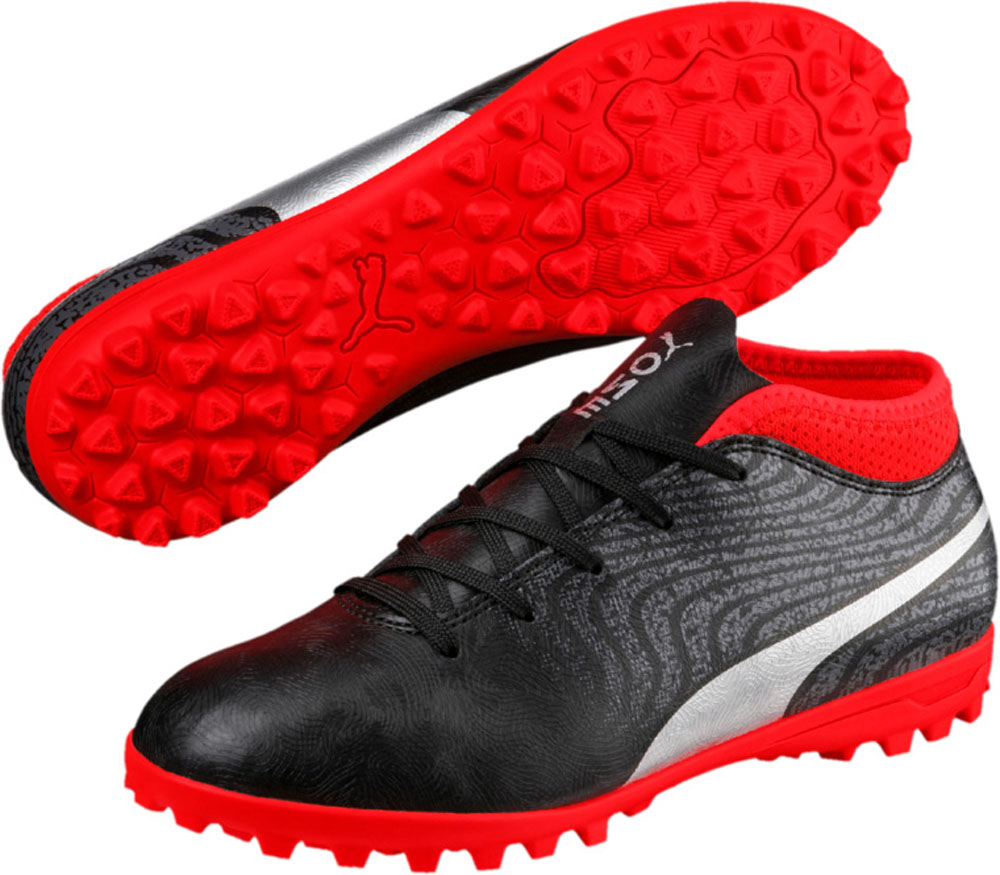 puma outdoor soccer shoes