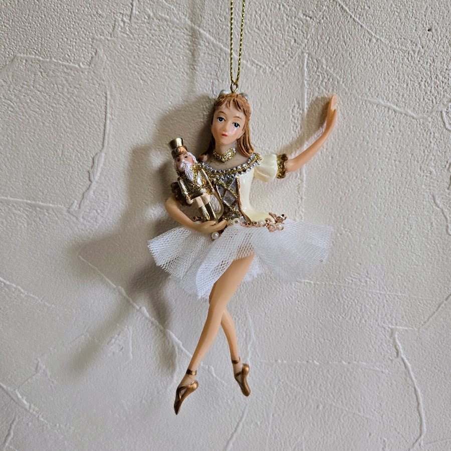 【新品】リキッドLED ナッツクラッカー シアターオブジェ くるみ割り人形 楽天市場】リキッド LED ナッツクラッカー シアター ホワイト