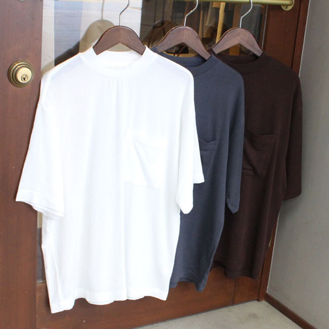 オーバーサイズポケット付きUネックTee