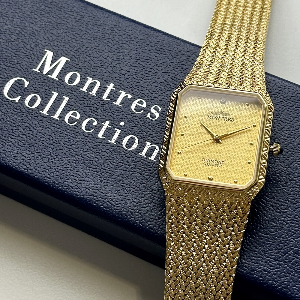 ビジュモントレ　BIJOU MONTRE 腕時計　限定　赤　ダイヤ　箱付　未使用 61ZwJukE6YL._UY900_.jpg