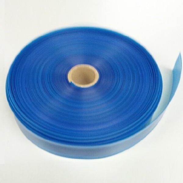 エントリーでポイント7倍 国産オリジナル 灌水チューブ (エンボス加工) 厚さ0.15mm×ピッチ20cm×青エンボス×幅5cm×長さ200m 両面孔 まとめて5巻 ( 日本農業システム 農業 園芸 家庭 菜園 ガーデニング )