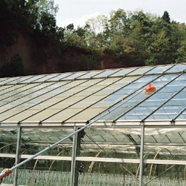エントリーでポイント7倍!　MAXハウス洗浄機　硬質ブラシ付き　本体 ( MAXハウスせんじょうき )｜日本農業システム店