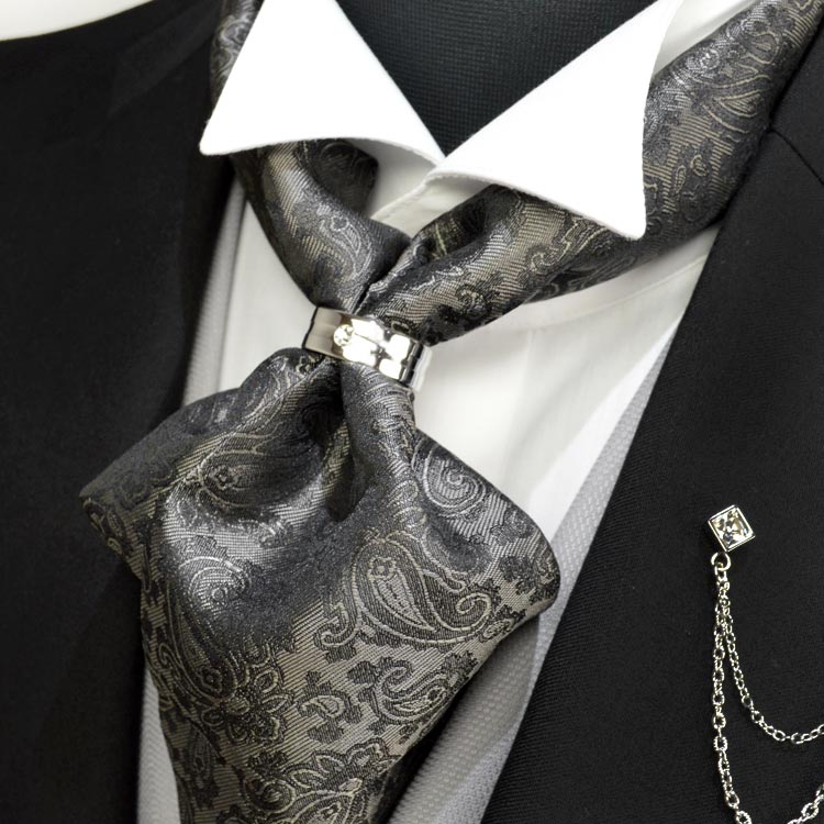 あす楽対応 今だけプレゼント付 アスコットタイ チーフセット リングタイタイプ タイリング付き 礼服 シルク100 ブラックペイズリー シルク100 Utu 日本製 ノービアノービオ Preto