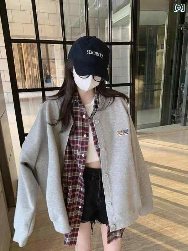 レディース 汗水 トップス 狐刺しゅう Vのど首 長袖 ルーズフィット 綿原料品 当たること冷感 薄墨色 黒いこと 心地よい 日常使い走り 秋冬 ベイスボール風 うつり変わり 立体青写真 刺しゅう産業 日韓表現スタイル 単体