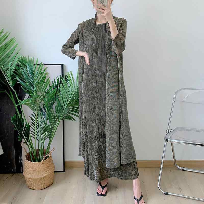 レディース 秋冬 ショール 付き ロング バックレス キャミワンピース セット 気質 通勤 風 ポリエステル 素材 95% 以上 プレーツ 加工 七分袖 ロングスカート グレー ゴールド グリーン ネイビー 軽量 伸縮性 秋 コーデ 普段使い セットアッ|novolstore