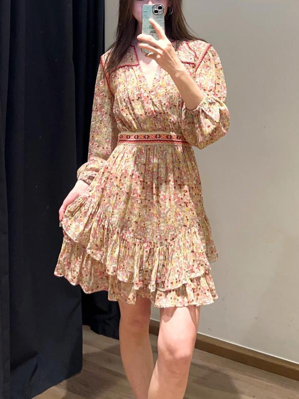 衣装 レディース 春夏 フレンチ表現スタイル 刷り上げる 御花刷り上げる 刺しゅう うつり変わり 花の冠yd フラウンス ラッフル 高腰 A伝達ルート スコート 音の大きさ捩り ランプシェードスリーブ 9分袖 V素っ首 真っただ中レングス 人となり 通い用 可愛らしい ピン