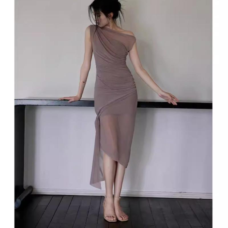ワンピース レディース 斜め肩 プリーツ ウエスト切り替え スリム ロングスカート 薄手 シフォン素材 ドレープ 揺れ 動き アシンメトリー デザイン 直筒型 無袖 POLO領 中腰 純色 枯粉色 ローズ色 夏 ?棉 混合 生地 軽量 通気性 涼しい 日|novolstore
