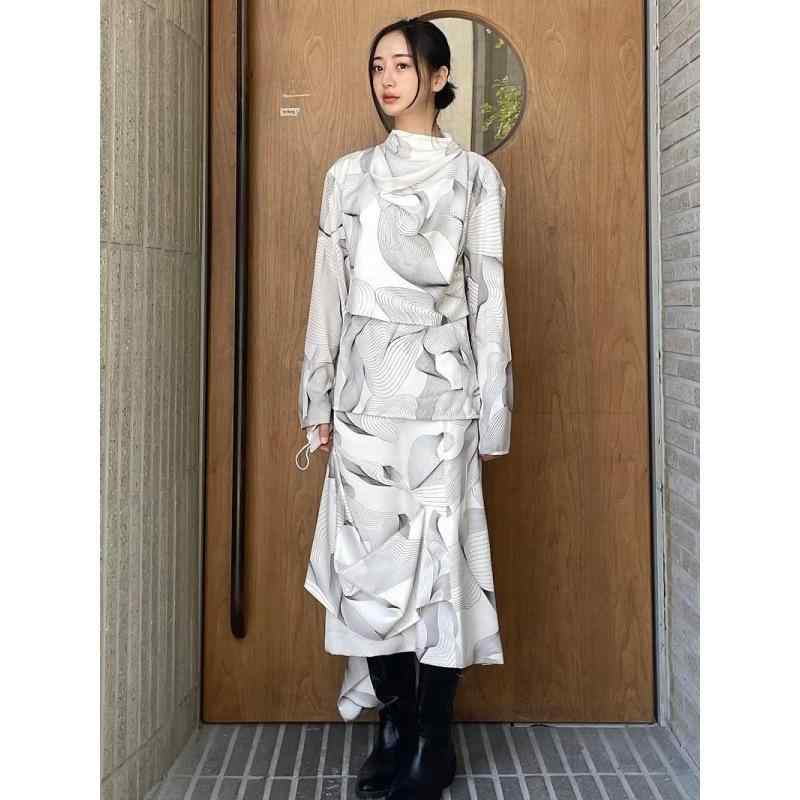 ワンピース セットアップ 女性用 春夏 気質 通勤 韓国風 ラッフルネック 長袖 シャツ 不規則 半丈 スカート 幾何学 プリント ジョーゼット 生地 ポリエステル 繊維 条紋 格子 パターン インナー シフォン 素材 セット トップス スカート 組み合|novolstore