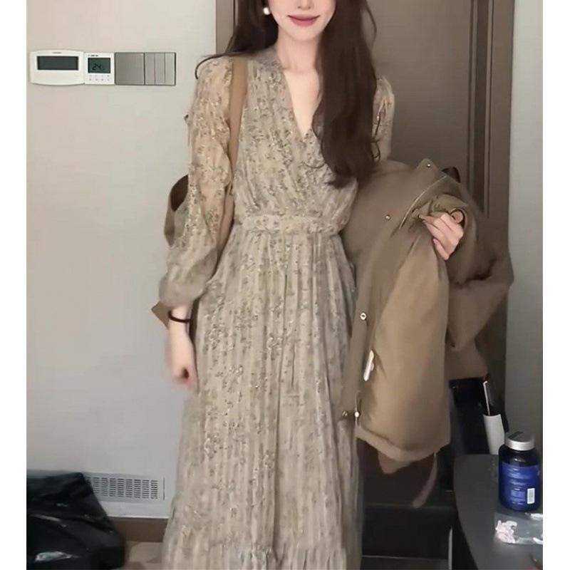 衣装 決まり風 長袖 御花刷り上げる シフォン 人となり 名媛風 か細い V素っ首 ロング御召しもの A伝達ルート 高腰 秋 秋冬 ポリエステル 衣料繊維 セットアップ 衣装 うつり変わり ひな型 返り咲き 表現スタイル 基本理念 ひな型 単品 ロング丈 スコート フレ
