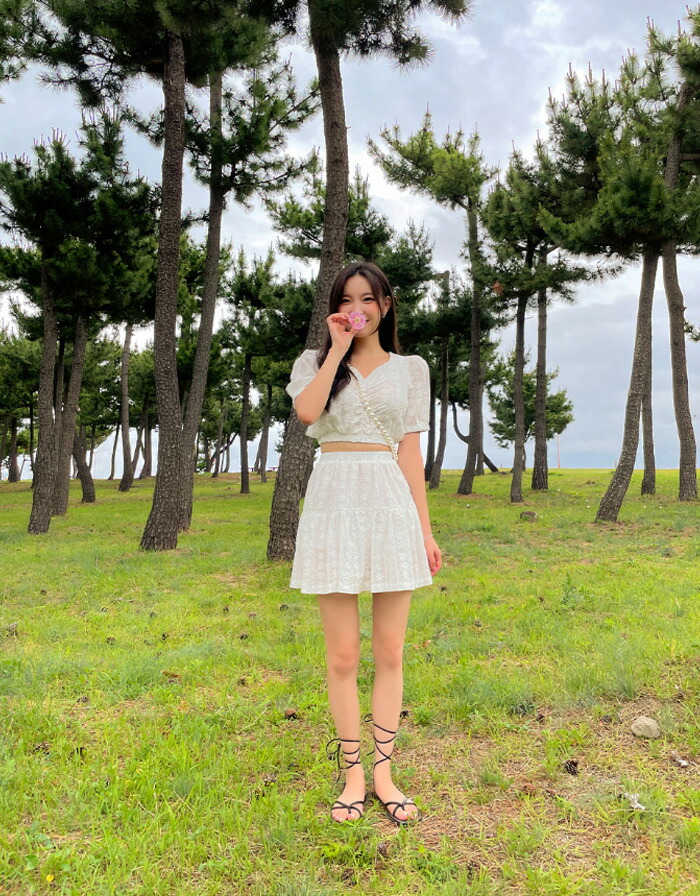 Chuu チュー パンチング鋭い言葉 セットアップ 7 8up Ka 韓国 韓国モード 刺繍 トップ スカート クロップ背丈 パフ袂 炎節レディース ファッション 5 電子郵便状不可 Hotjobsafrica Org