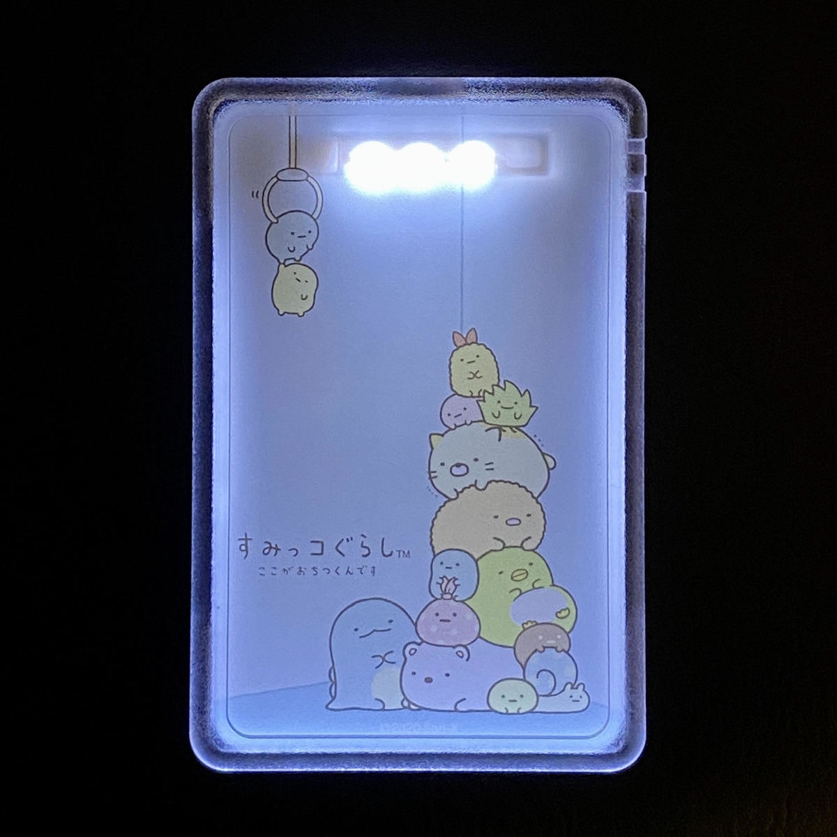 楽天市場 すみっコぐらし スタンダードa ピーカ Icカードホルダー 光る パスケース 定期入れ Icカード Suica Pasmo Icoca Pitapa 自動改札 コンビニ決済 Nanaco Waon 社員証 Idチェック 電子マネー カード決済 Led Felica Mifare 非接触型 Piica Pcpデザインストア