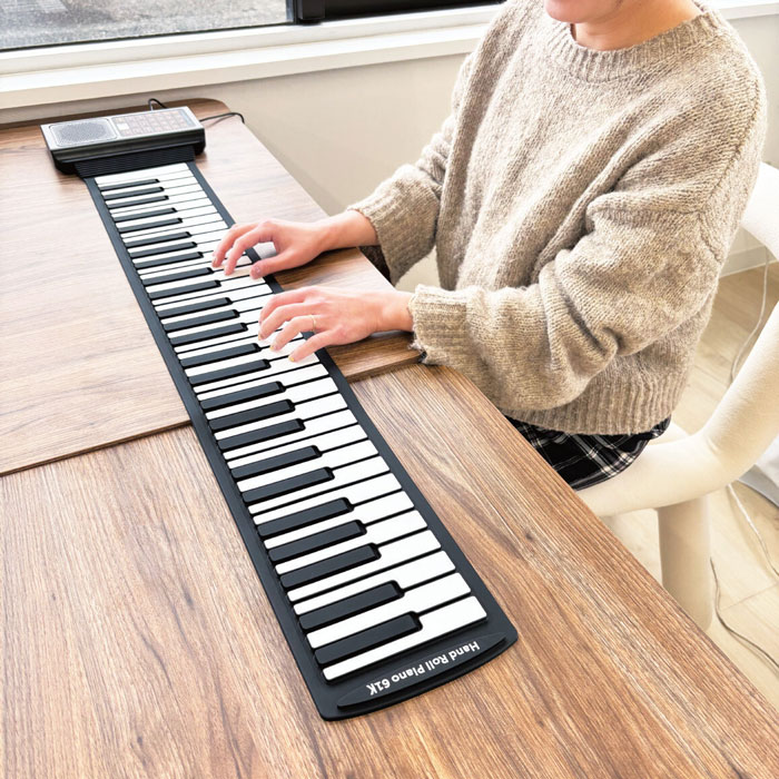 電子ロールアップピアノ 20曲内臓 81鍵盤 USB充電式 ピアノ初心者向け 