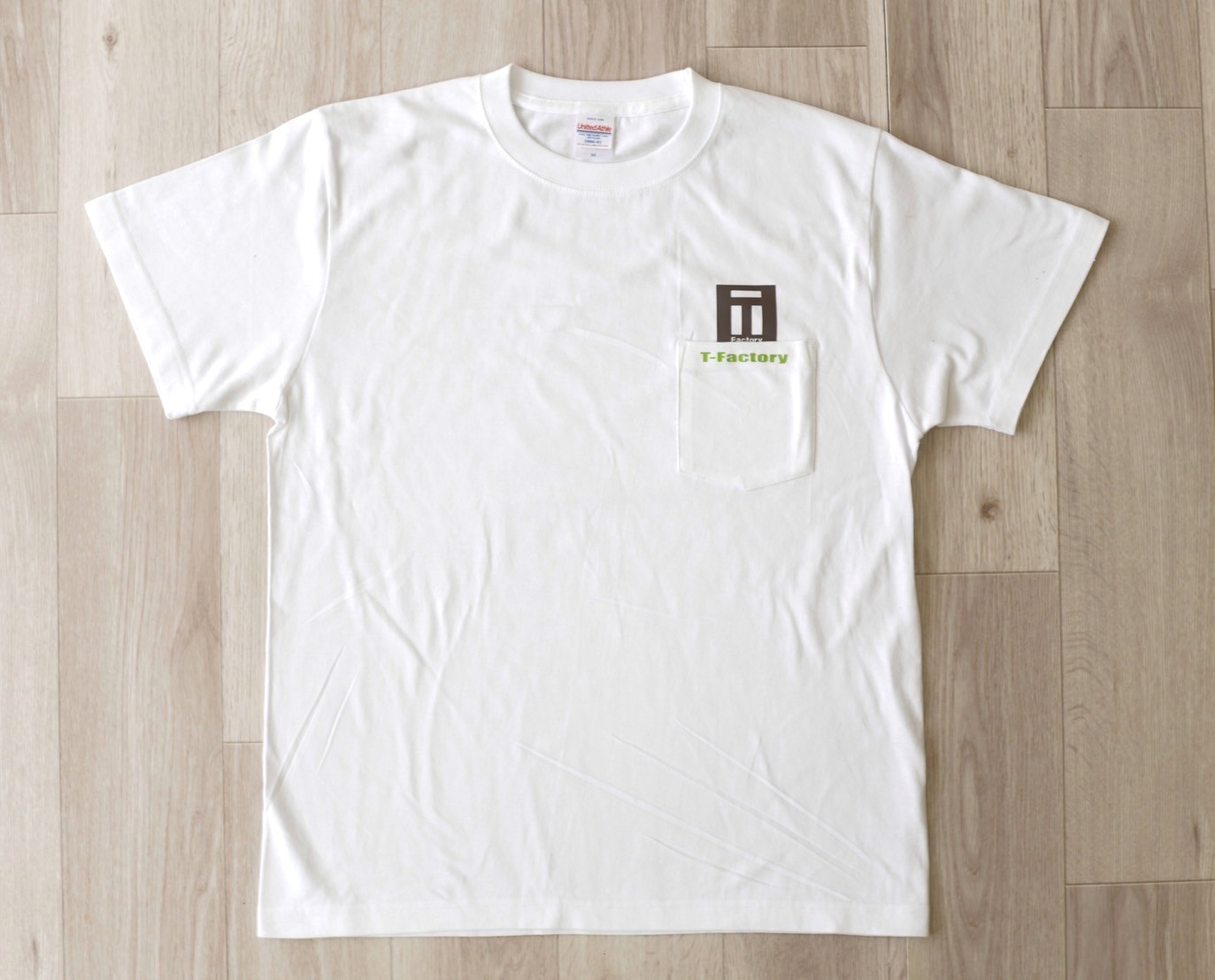 美品 1piu1uguale3 Comfort Tシャツ 黒 サイズⅦ 干場義雅 残りは、黒のみあとわずかです…！」FORZAのオリジナルTシャツを「今