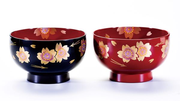 漆芸 朱塗り 菊蒔絵 蓋付椀＆盆セット 夫婦お好み椀 春秋 朱・溜 2客セット 12-04006 漆器の井助