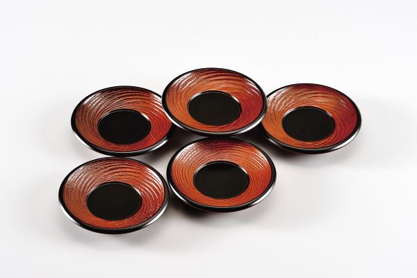 会津漆器 茶托 木製 4.0 4寸 乱引 黒 漆塗り 5枚組 くりぬき 会津塗り【ギフト】|ぬりもの屋 井出漆器