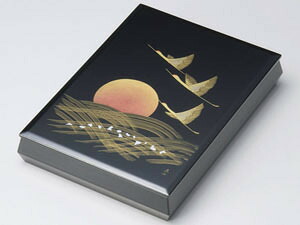 木製 越前漆器 文庫 漆塗り 沈金 日の出鶴 黒 板蓋 文箱 A4サイズ 越前塗り 書類入れ 書類箱 うるし塗り【ギフト・内祝い・成人内祝い・結婚内祝い・新築祝い・お返し】【楽ギフ_包装選択】【楽ギフ_のし】【楽ギフ_のし宛書】｜ぬりもの屋　井出漆器