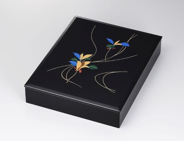 会津漆器 黒塗 木製 文庫 平文庫 文箱 金扇面 新しい彩 金彩 蒔絵 未使用 楽天市場】木製 会津漆器 文庫 11.0 黒塗り 花静か 板蓋 文箱 A4