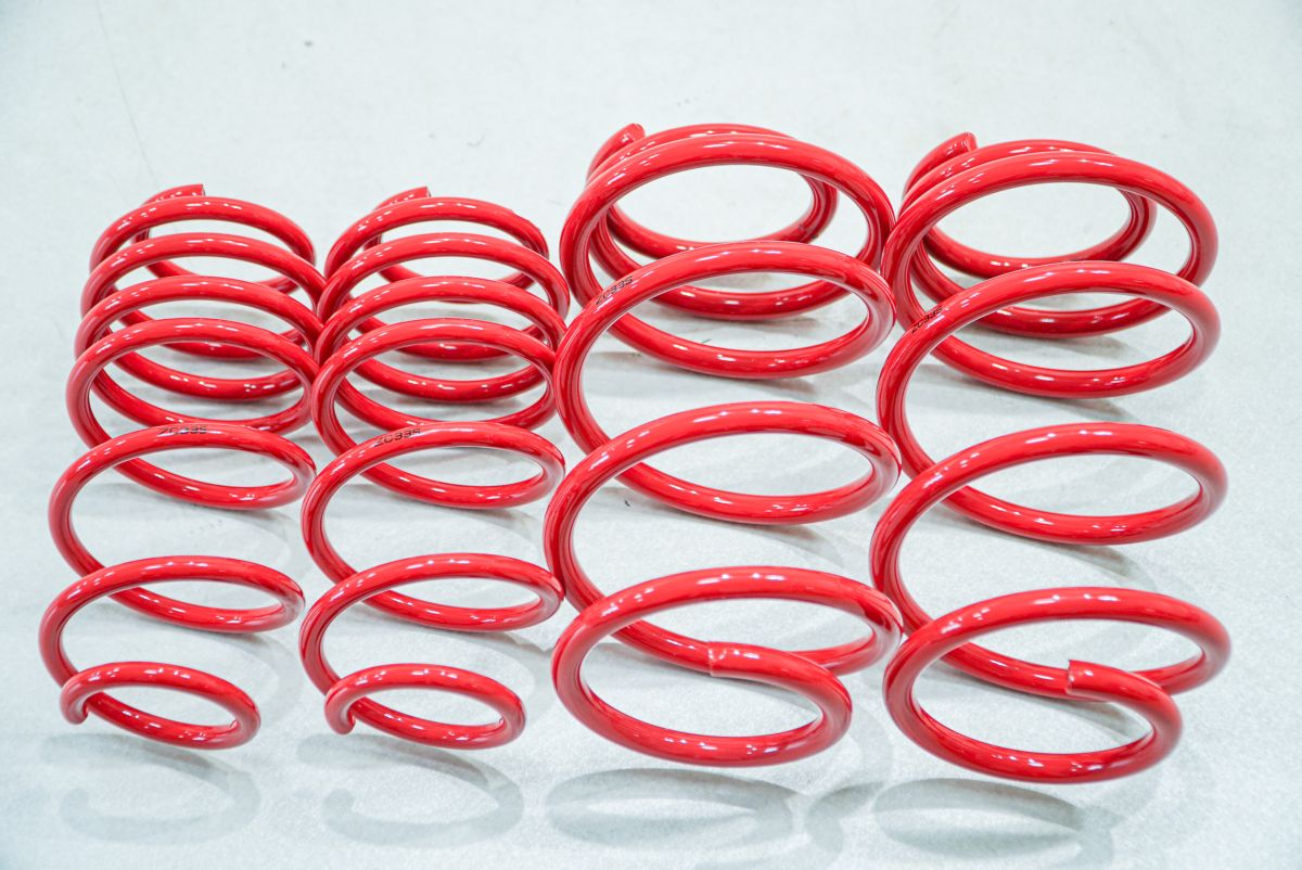 スイフトスポーツ zc33s ダウンサス　キット スイフトスポーツ ZC33S｜ダウンサス・タイヤ＆ホイール 取り付け