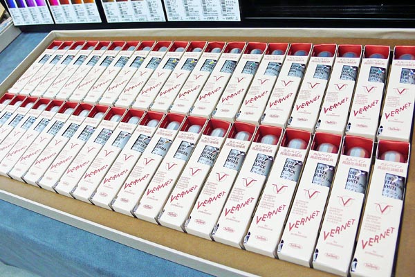 【貨物輸送無料】ホルベイン加工 高尊厳さ油絵具VERNET ”ヴェルネ” 40色書き割り紙九鼎大呂