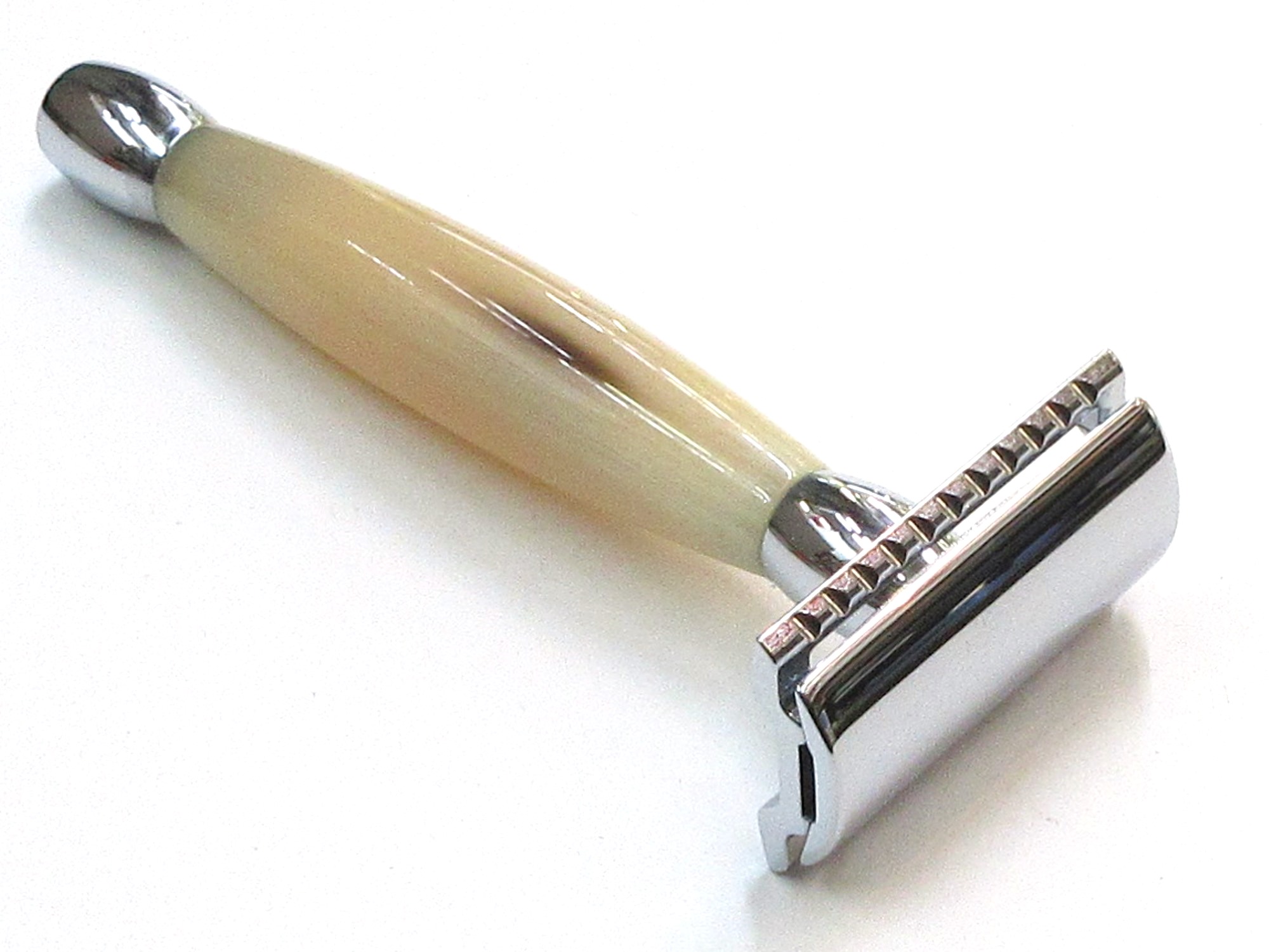 楽天市場】メルクール 9027001 水牛角ハンドル 黒水牛 髭剃り 105mm