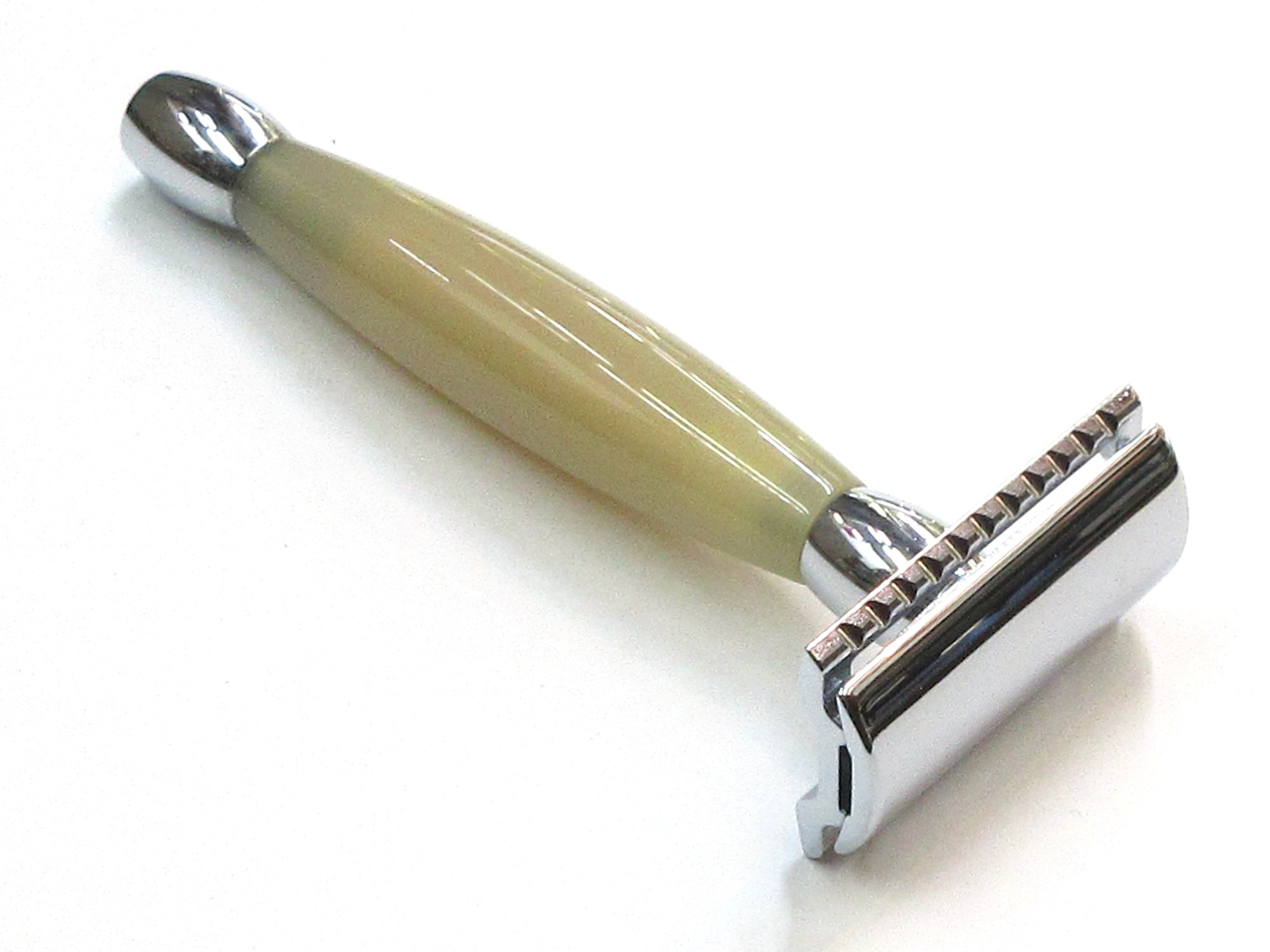 楽天市場】メルクール 9027001 水牛角ハンドル 黒水牛 髭剃り 105mm