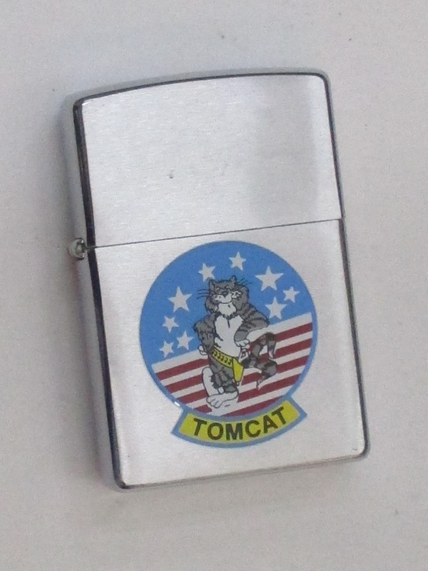 F 14 Tomcat トムキャット グラマン社によるf14公式マスコット ブラッシュzippo 1999年4月製 未使用 Z6 117 猫 ネコ Psicologosancora Es