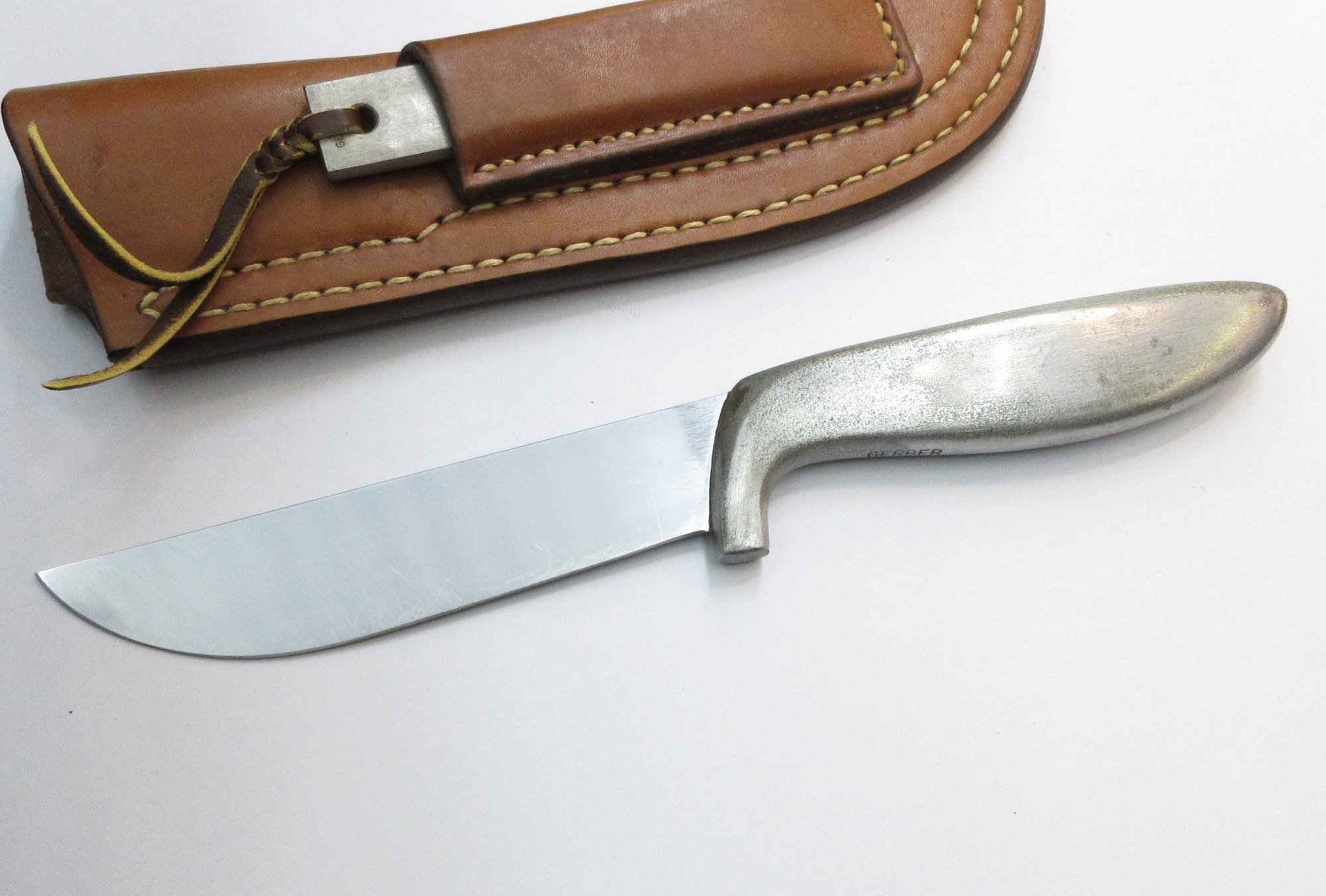 OLDガーバー 九寸五分 ビックハンター 先ずもって期ロット ハイス鋼 別誂えSEFIAカスタムカンガルーシース 【中古】 (F-373) GERBER BIG HUNTER