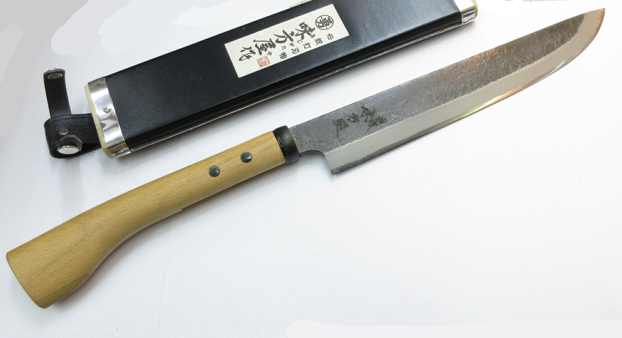 かばい立て屋 大騒ぎかたや 黒打ち 剣鉈 片刃 270粍 鍛える鋼 (F-575) 日野浦切れ物仕事場 なた 和式九寸五分